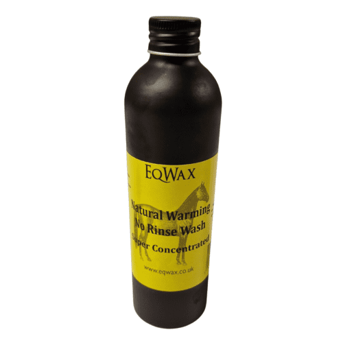 EqWax No-Rinse Warming Wash For Horses - 250ml